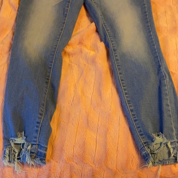 Mossimo Jeans - Picture 3 of 5